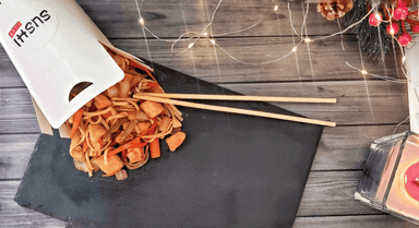 WOK Удон з лососем